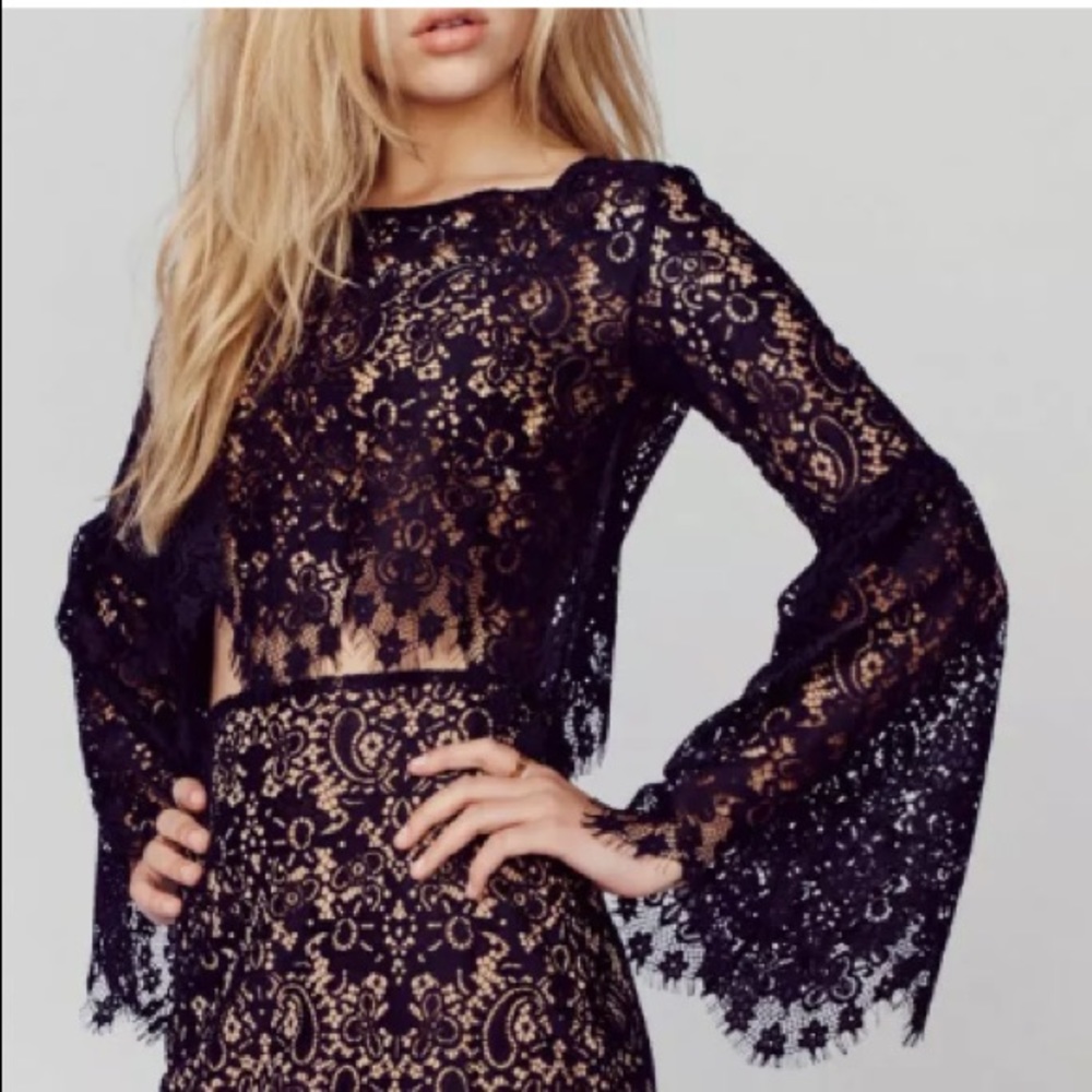Love & Lemons 🍋 Vitka Boho Lace Bell Sleeve Top